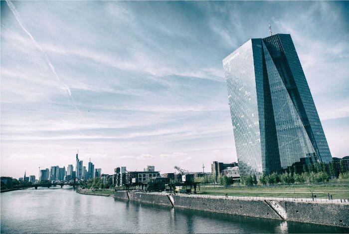 EZB in Frankfurt am Main.jpg